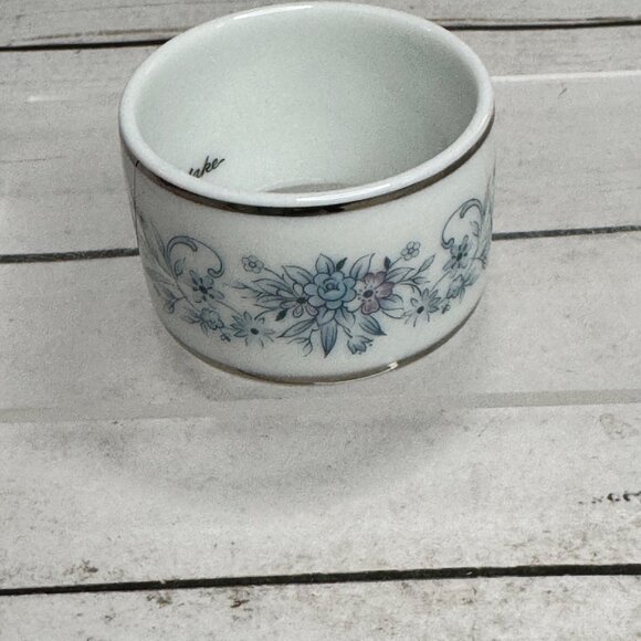 Noritake Blue Hill 2482 Napkin Rings Set of 4 Fine China Floral - Picture 7 of 8